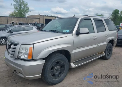 2004 Cadillac Escalade Standard z USA, uszkodzony, nr VIN 1GYEK63N14R177291